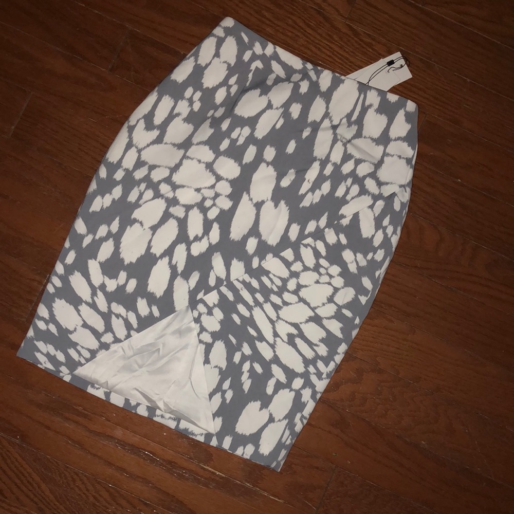 Keepsake $150 NWT skirt size small!